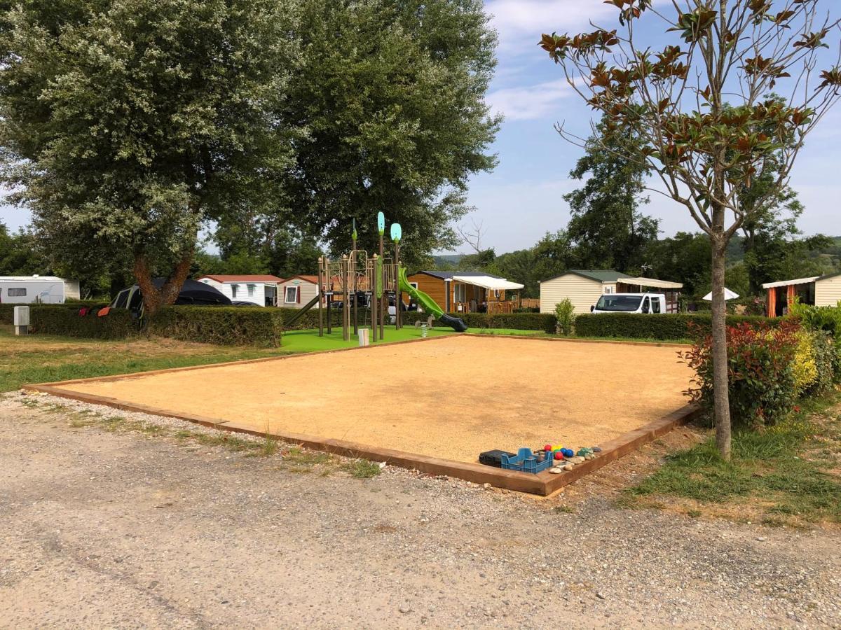 ホテル Camping Les Nysades ミルポワ エクステリア 写真